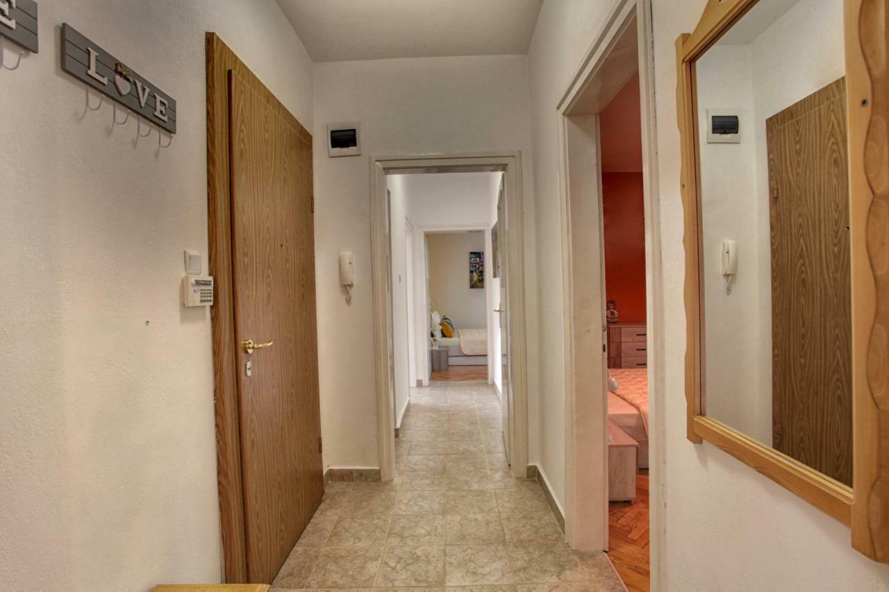 Terrace Home - Three Bedrooms City Center Plovdiv Kültér fotó
