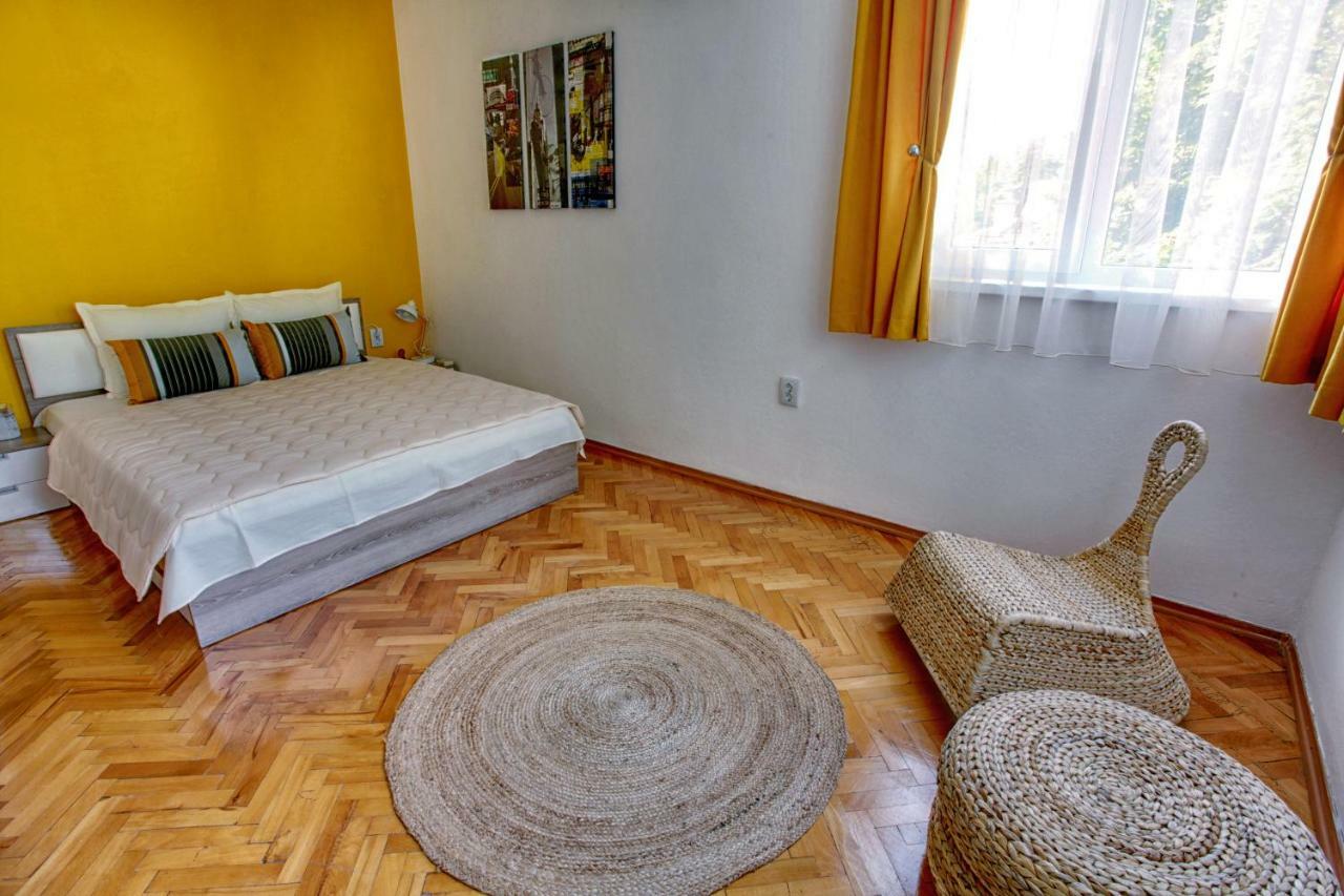 Terrace Home - Three Bedrooms City Center Plovdiv Kültér fotó